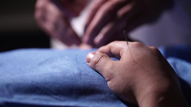 Acupuncture Moxibustion Oriental Medicine Korean Medicine Doctor Patient Treatment Therapy Clinic Korea 침 뜸 한의학 한의사 한의원 진료 치료 침술 뜸치료 혈자리 동의보감 한국