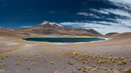 Laguna Miñiques © Vicente
