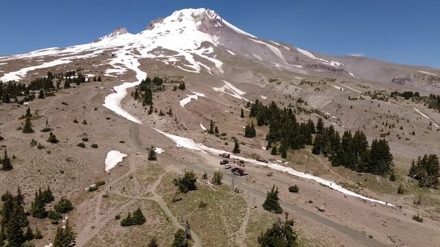 Mt Hood and the roof - Oregon