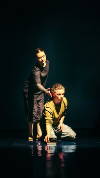 Dramatic performance under spotlight
