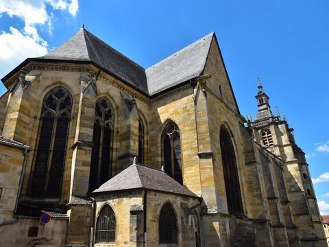 L&rsquo;abside et le clocher de l&rsquo;&eacute;glise Saint-Etienne de Bar-le-Duc en Lorraine