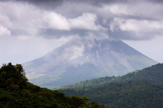 Arenal volcano in santa elena cloud forest reserve
