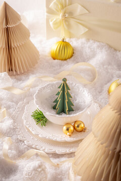 Festive Christmas Place Setting with Golden Baubles