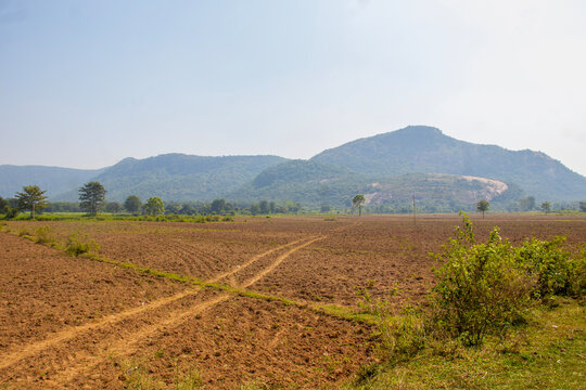 Ayodhya Pahar in Purulia, West Bengal, features scenic hills, lush forests, rocky landscapes, waterfalls, tribal culture, serene lakes, and breathtaking sunsets