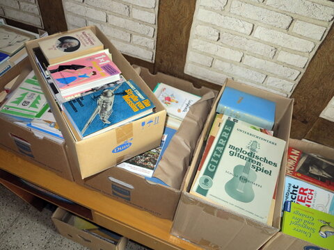 B&uuml;cherkisten