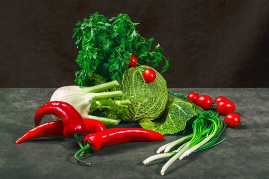 Fresh fennel, Savoy cabbage, dill, peppers, parsley, and tomatoes